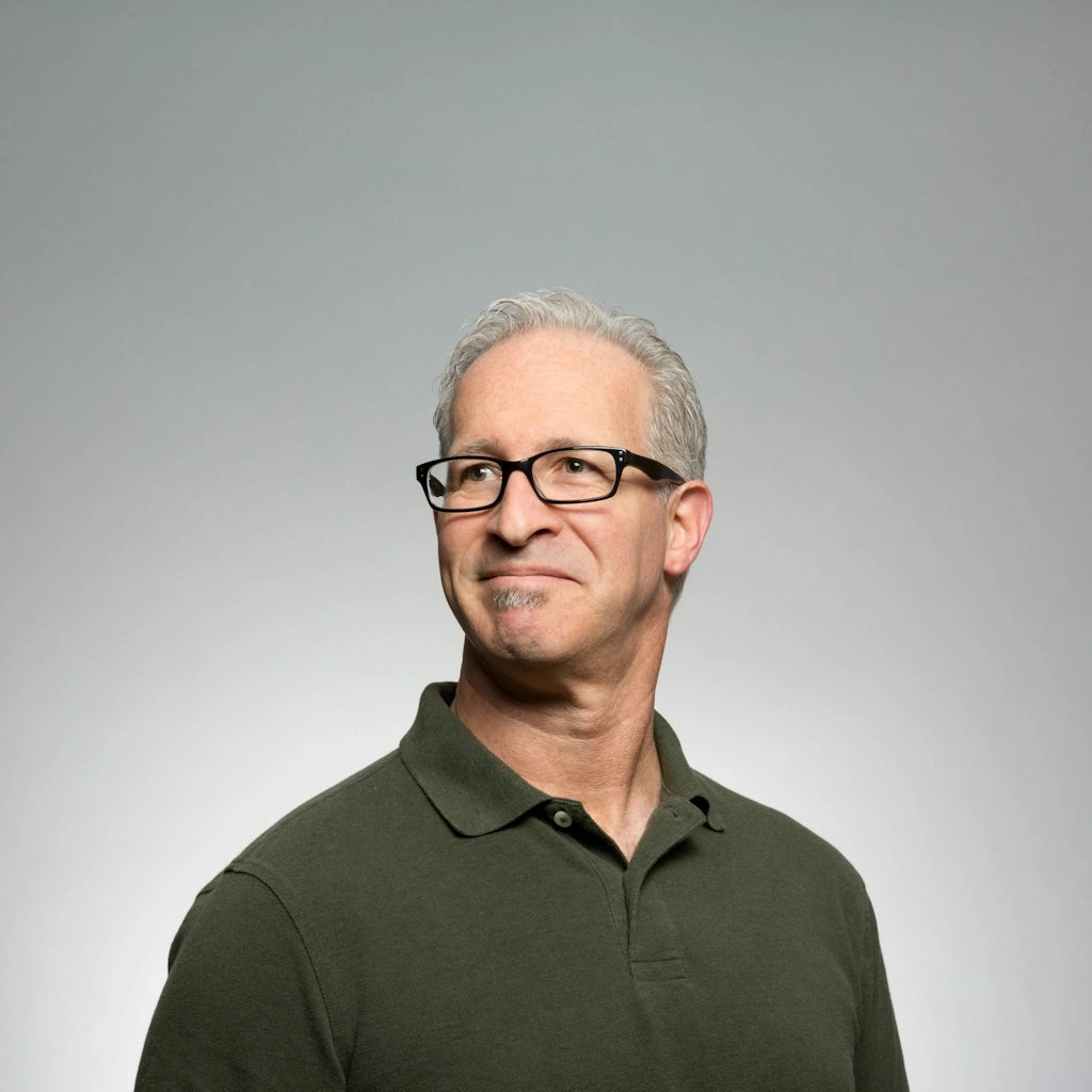 Illustrative reviewer portrait for Paul R.